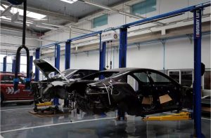 廣州強(qiáng)生汽車(chē)組裝車(chē)間